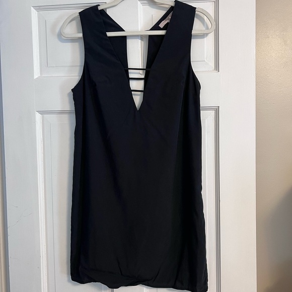 Plunged Neck & Back Black Sleeveless Dress - Picture 1 of 2
